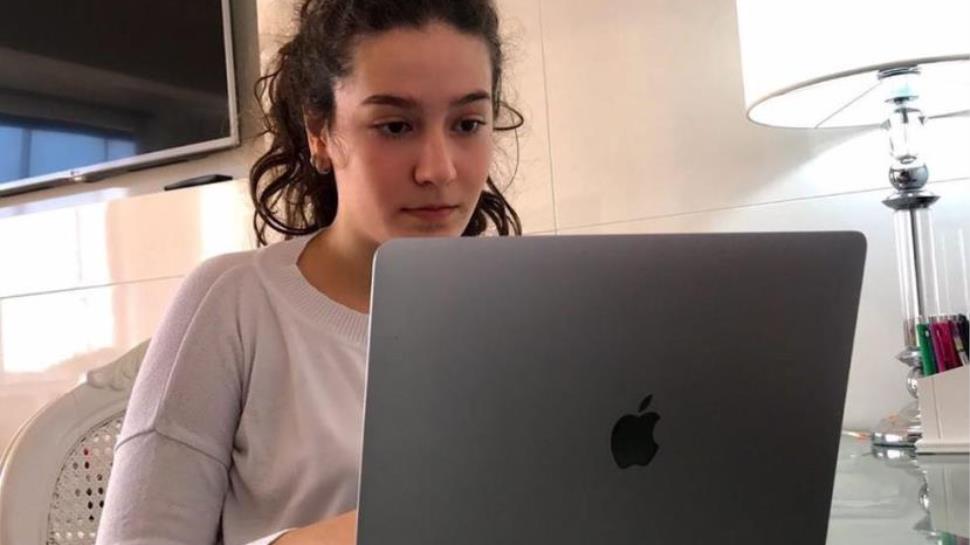 Estudantes realizam segunda etapa do simulado preparatório on-line para o ENEM  Estudantes realizam segunda etapa do simulado preparatório on-line para o ENEM