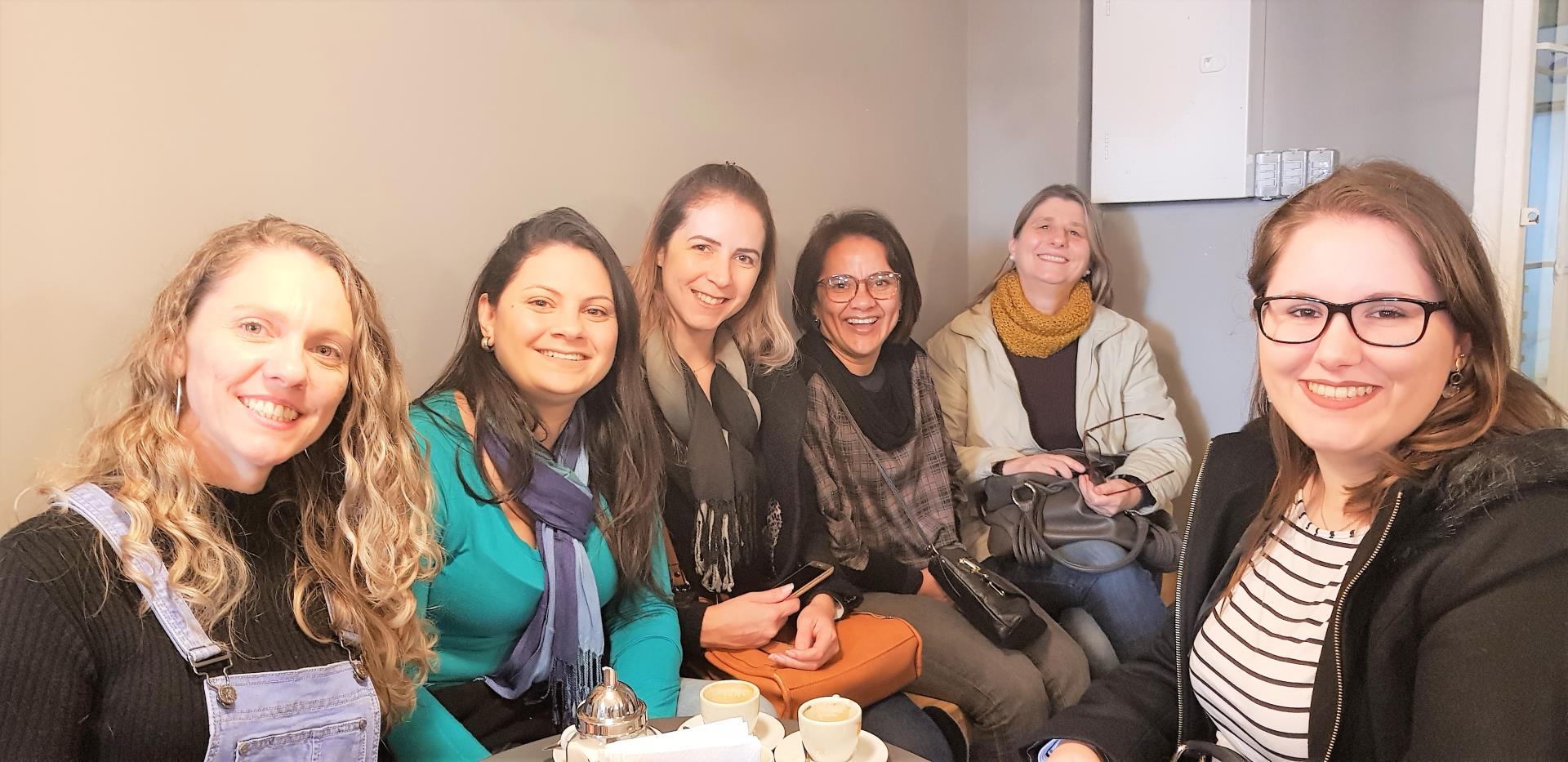 Acadêmicos de Administração visitam estabelecimentos de Porto Alegre para uma experiência de varejo