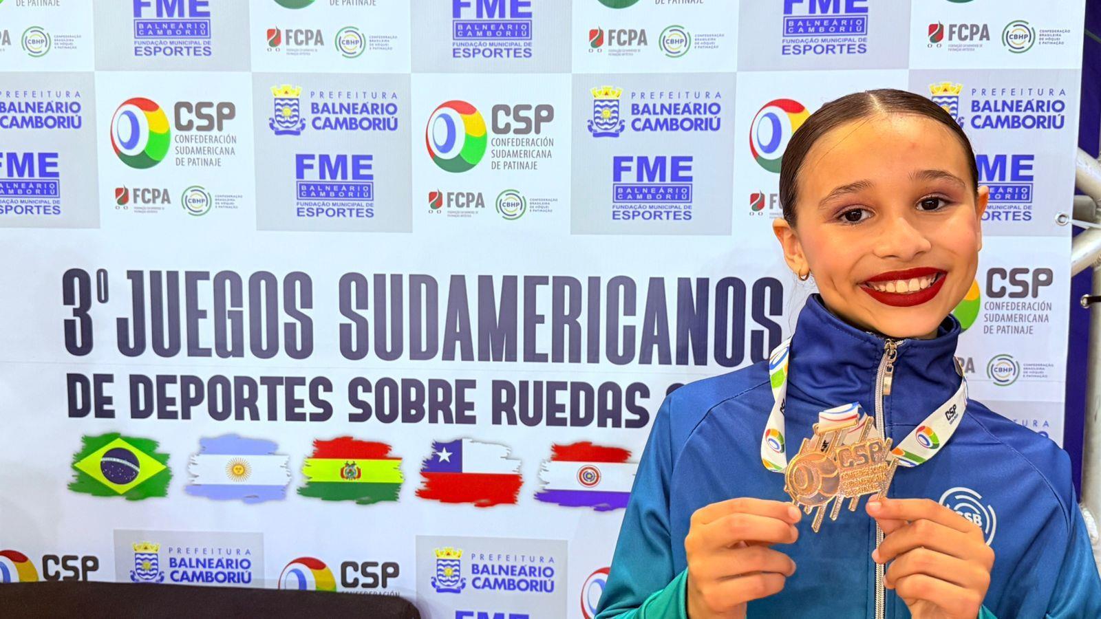 Alunas da IENH participam de Campeonato Sul Americano de Patinação Artística Alunas da IENH participam de Campeonato Sul Americano de Patinação Artística