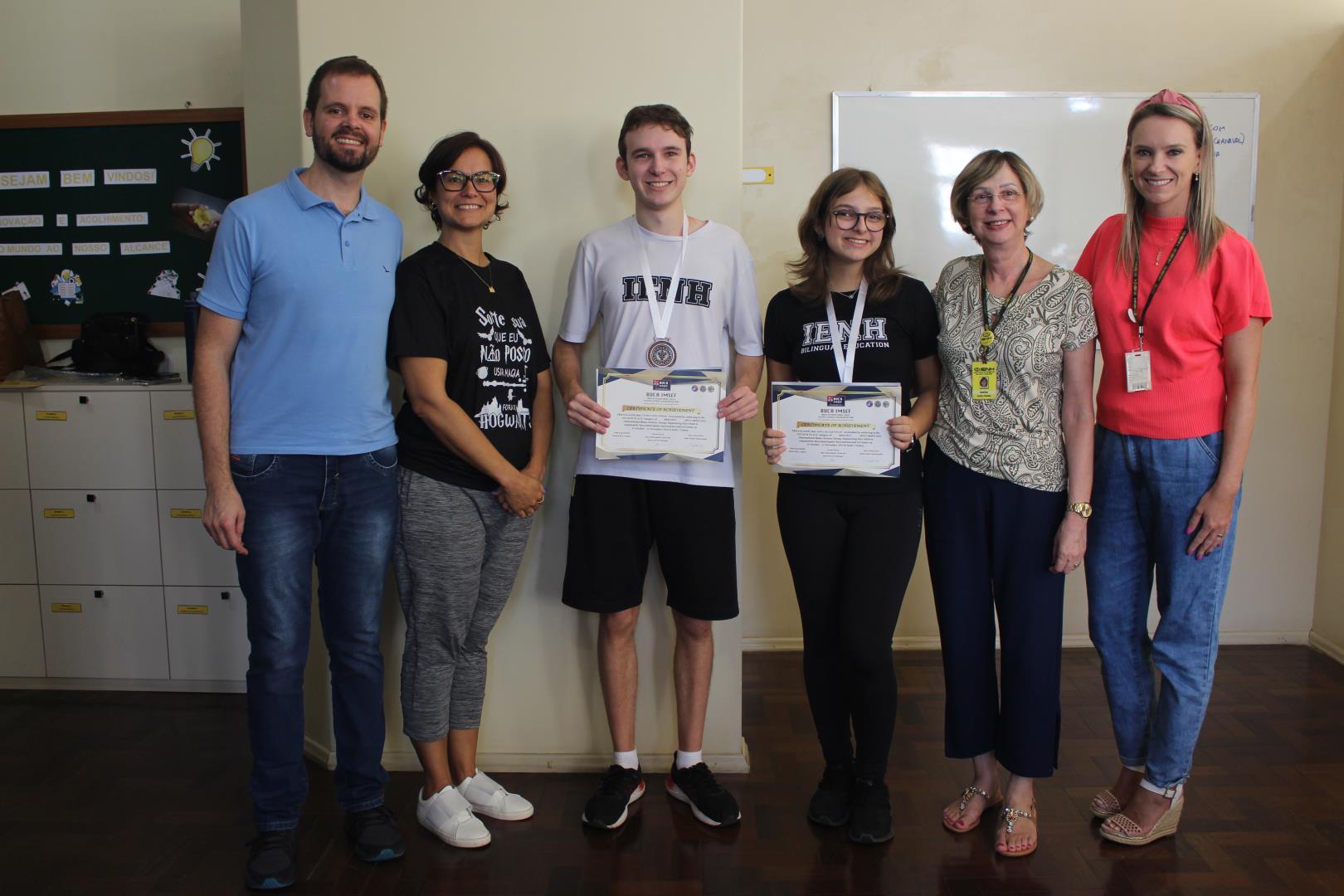 Alunos da Unidade Fundação Evangélica conquistam 4° lugar em feira internacional