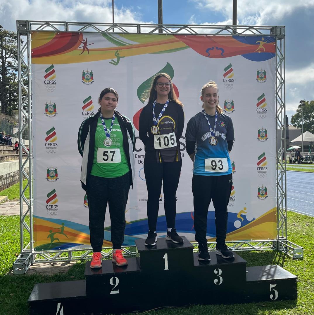 Atletismo da IENH conquista medalhas no Campeonato Escolar do Rio Grande do Sul