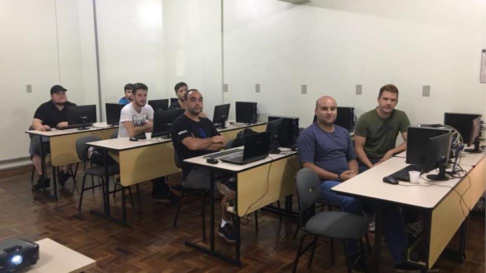 Aulas do Curso de Extensão em Linux iniciam na Faculdade IENH