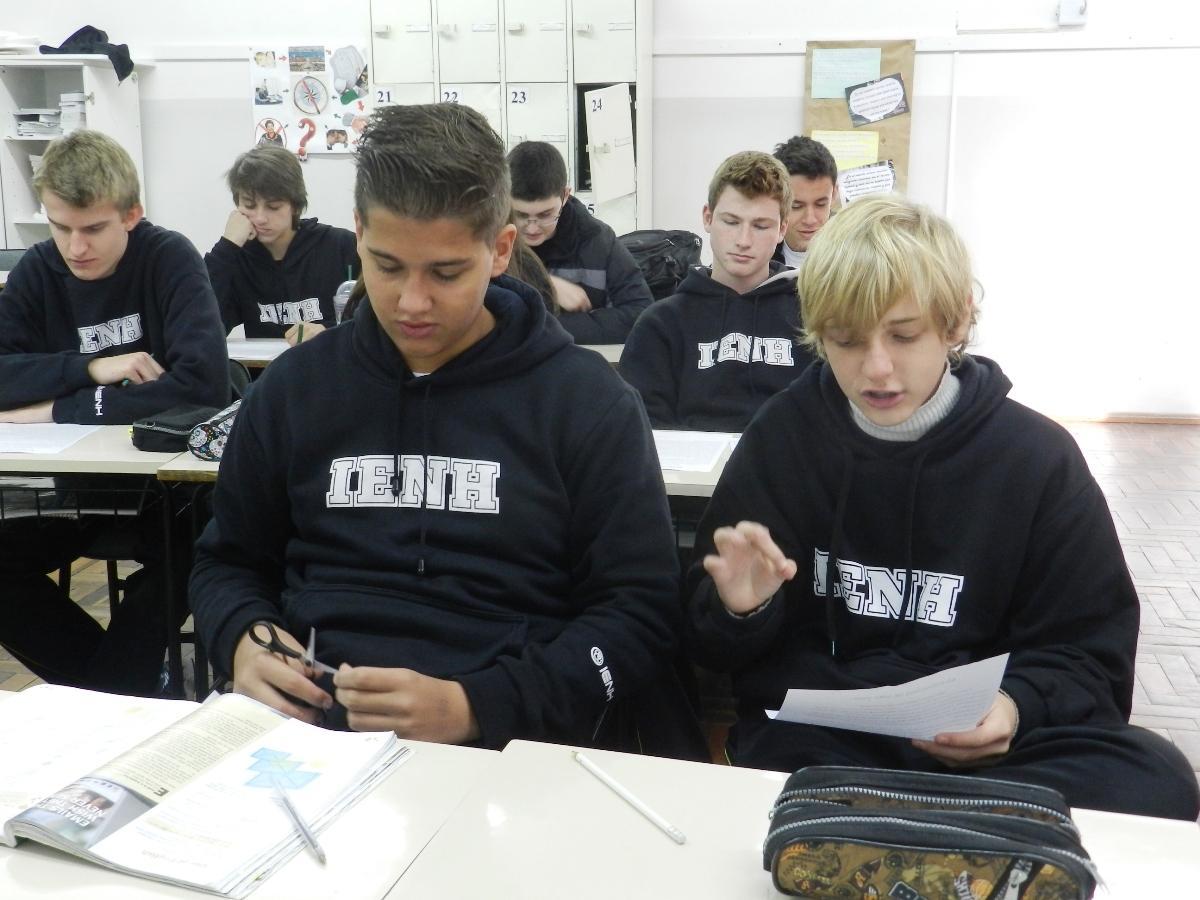 Autoconhecimento é tratado em sala de aula