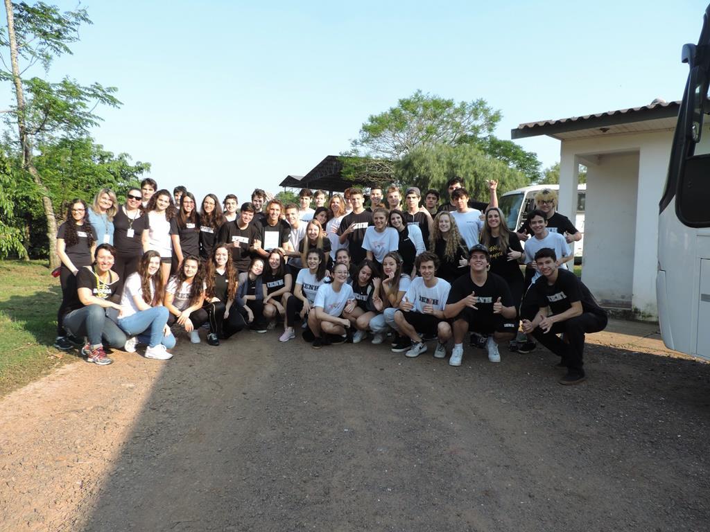 Central de Reciclagem é sala de aula para 2ªs séries do Ensino Médio