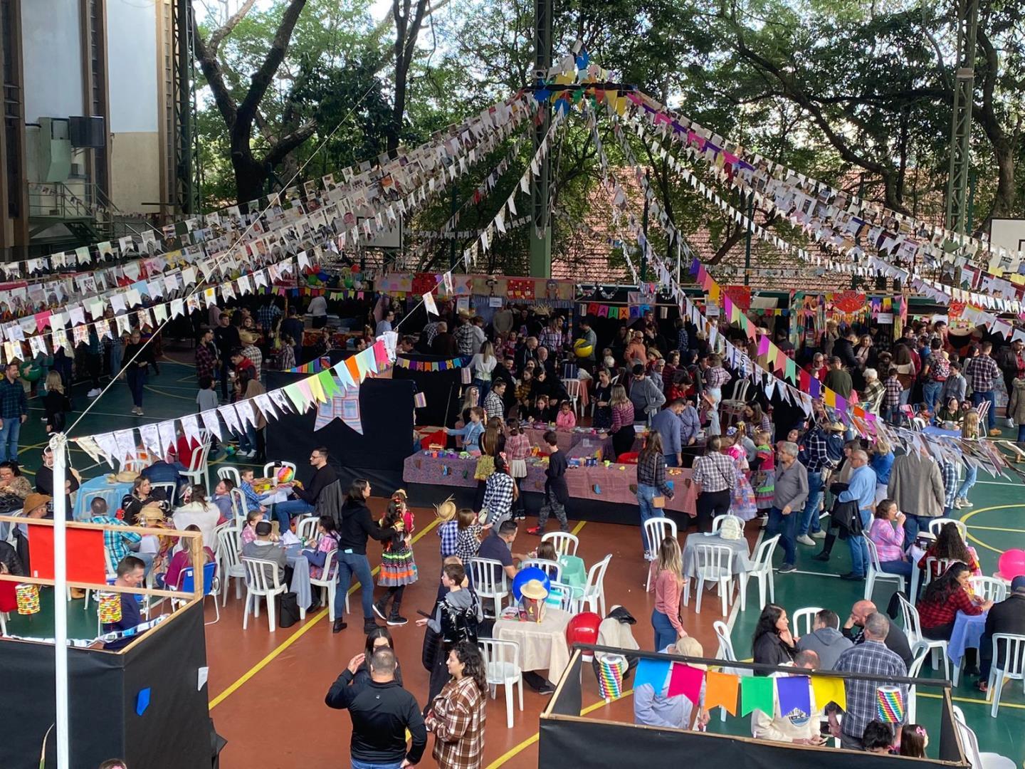 Com fogueira e apresentações, Unidade Pindorama promove Festa Julina