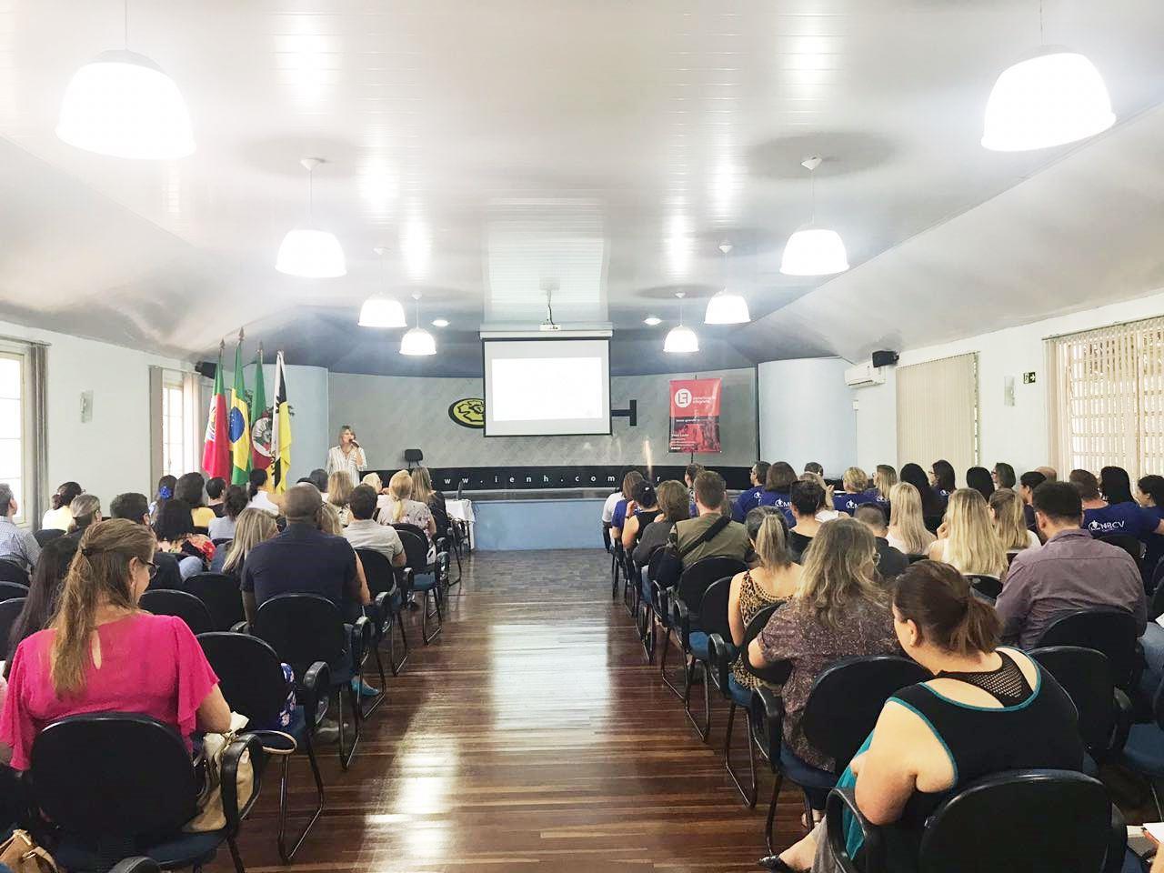 Comunicação não violenta é tema de evento gratuito na Faculdade IENH