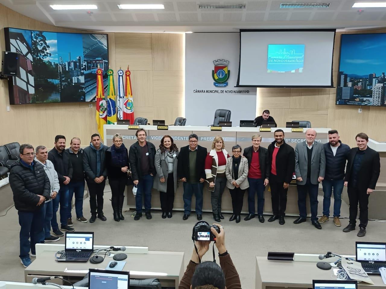 Coordenador do Curso de Psicologia da Faculdade IENH participa de evento na Câmara de Novo Hamburgo