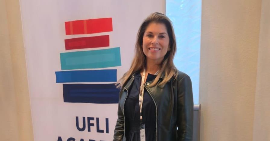Coordenadora do Currículo Internacional da IENH participa de formação nos Estados Unidos  