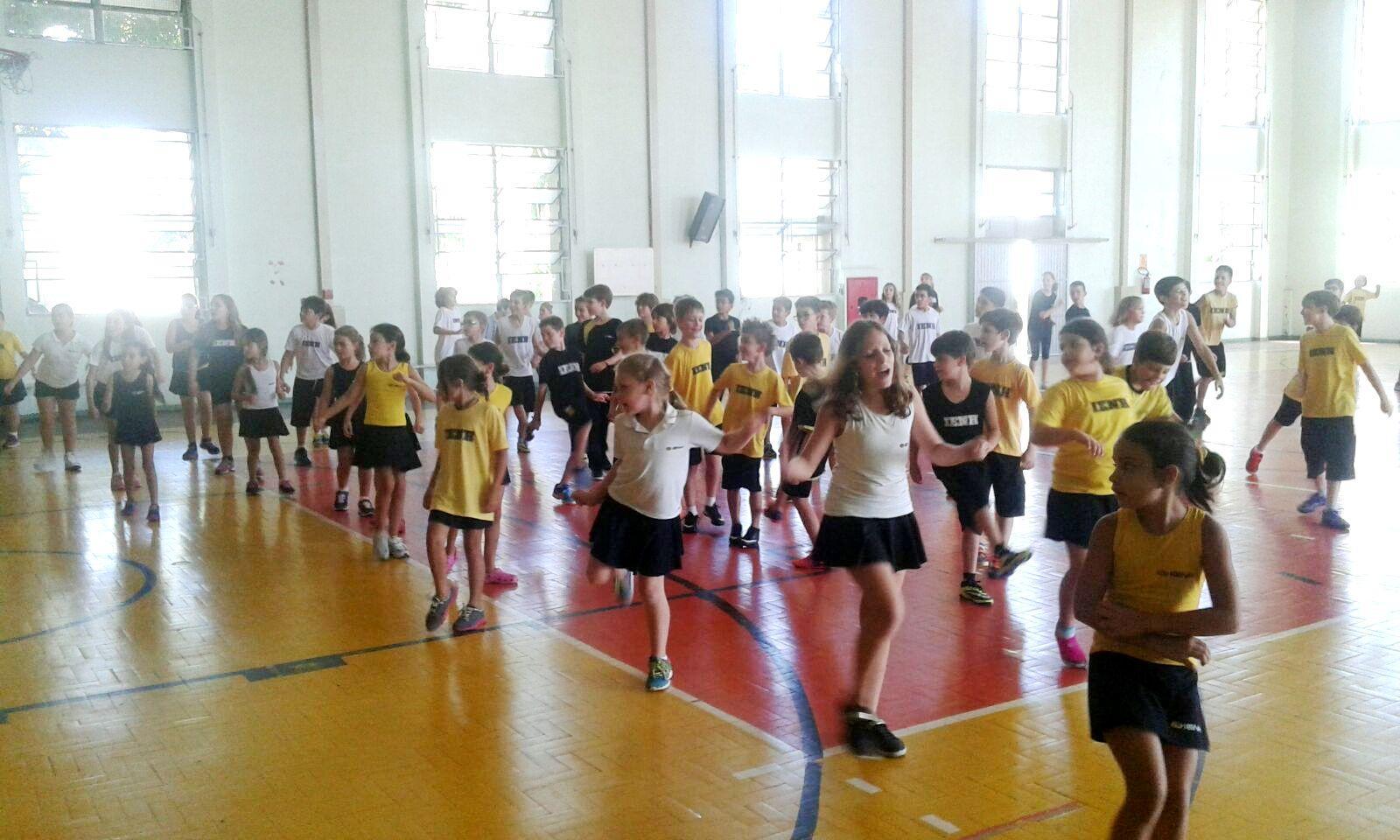 Dança e jogos cooperativos para o Ensino Fundamental