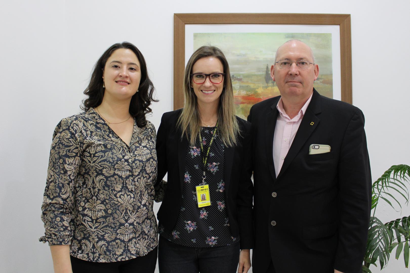 Encontro com National Geographic Learning propõe novas propostas ao Currículo Bilíngue da IENH