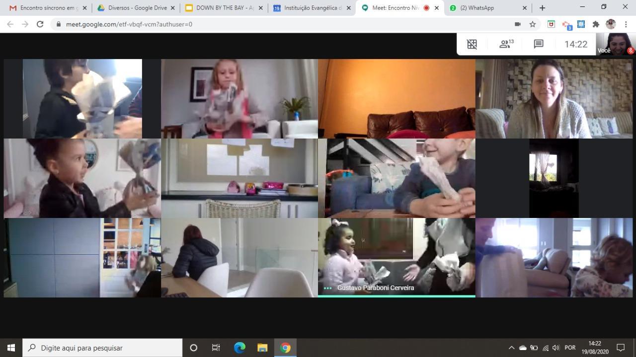 Estudantes aprendem sobre folclore em encontro síncrono Estudantes aprendem sobre folclore em encontro síncrono