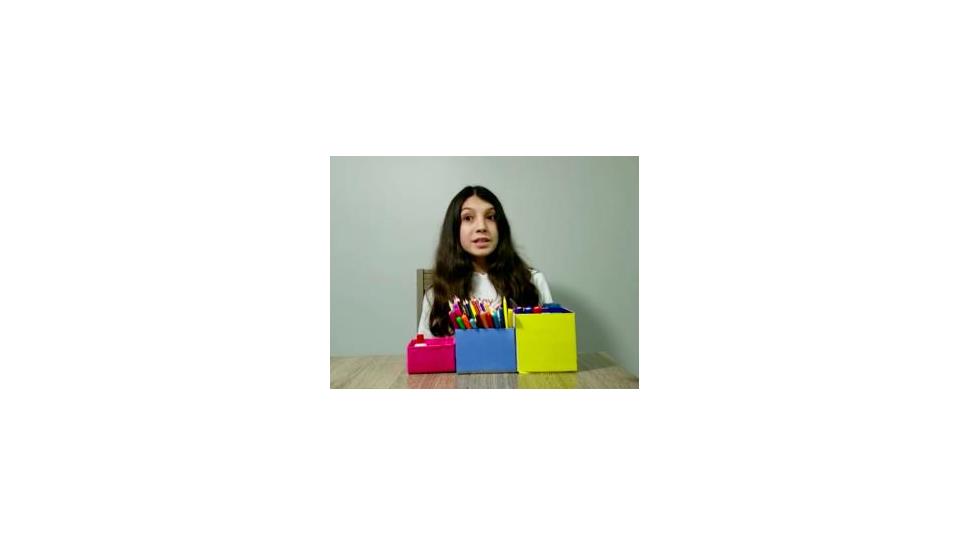 Estudantes bilíngues aprendem sobre 3R’s e criam possibilidades de reutilização para objetos  Estudantes bilíngues aprendem sobre 3R’s e criam possibilidades de reutilização para objetos