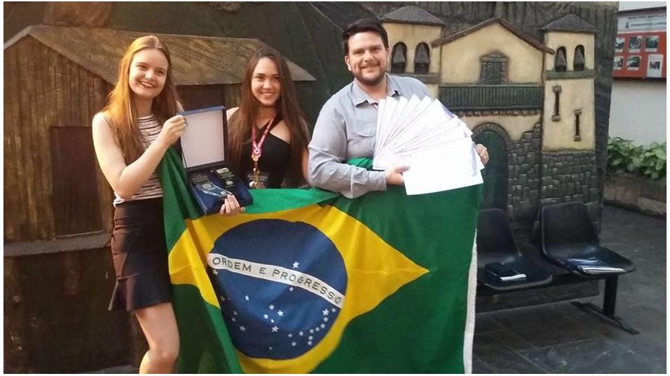 Estudantes da IENH conquistam o 1º lugar geral na Feira Internacional de Ciência e Tecnologia