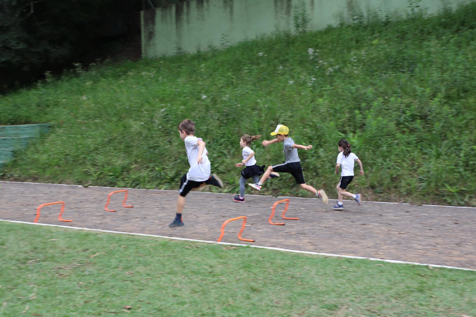 Estudantes dos 1°s anos da Unidade Oswaldo Cruz exploram esportes de marca