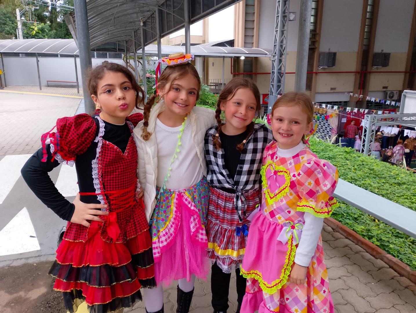 Festa Junina reúne famílias e celebra tradições na Unidade Pindorama