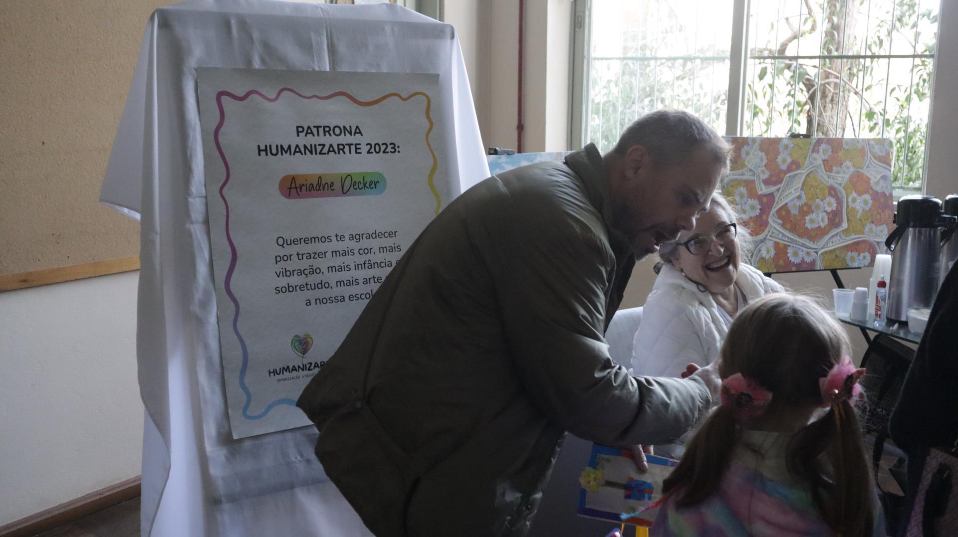 Homenagem à figura paterna e Humanizarte acontecem simultaneamente na Unidade Oswaldo Cruz 