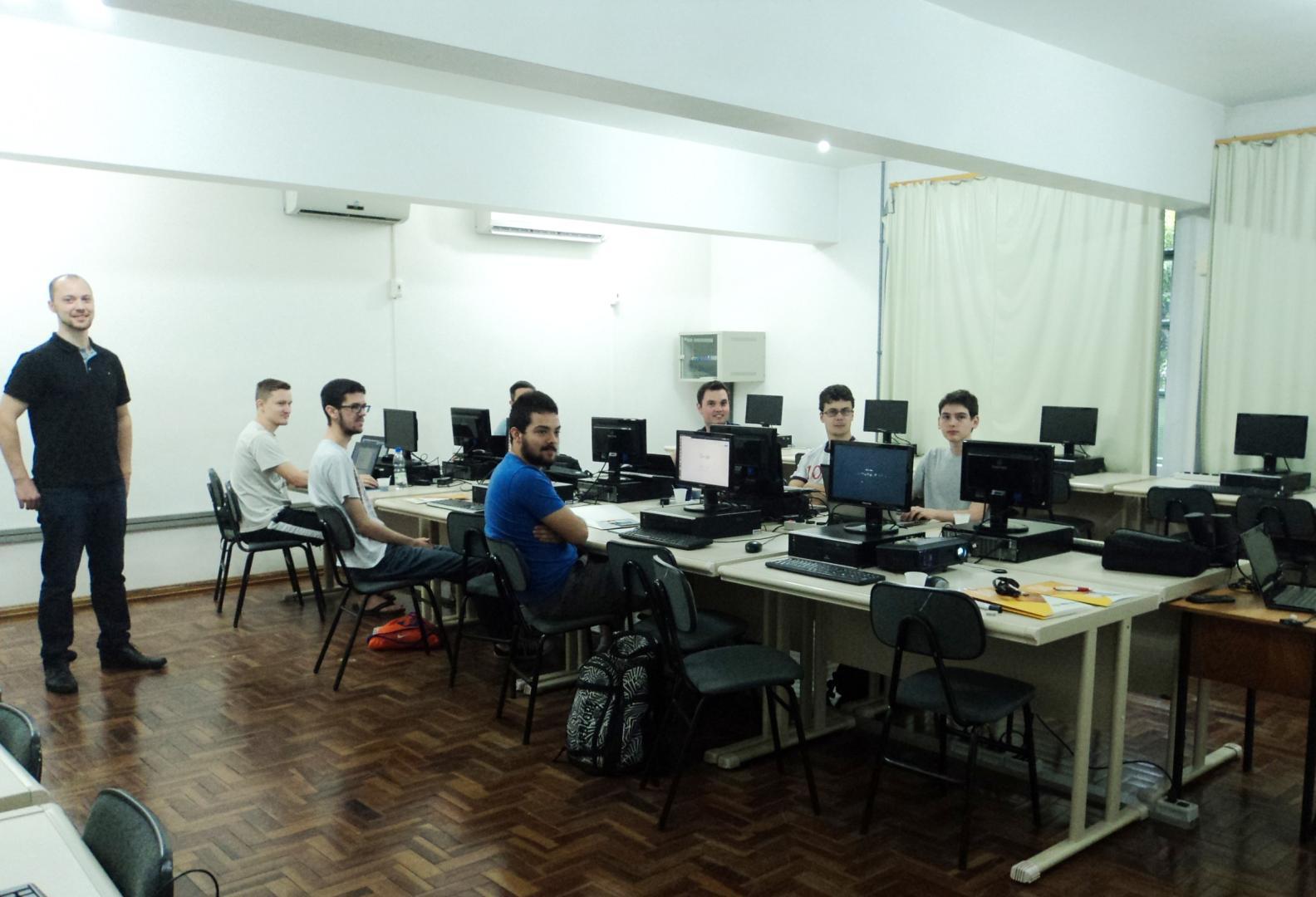 IENH promove Curso de Extensão em Linux