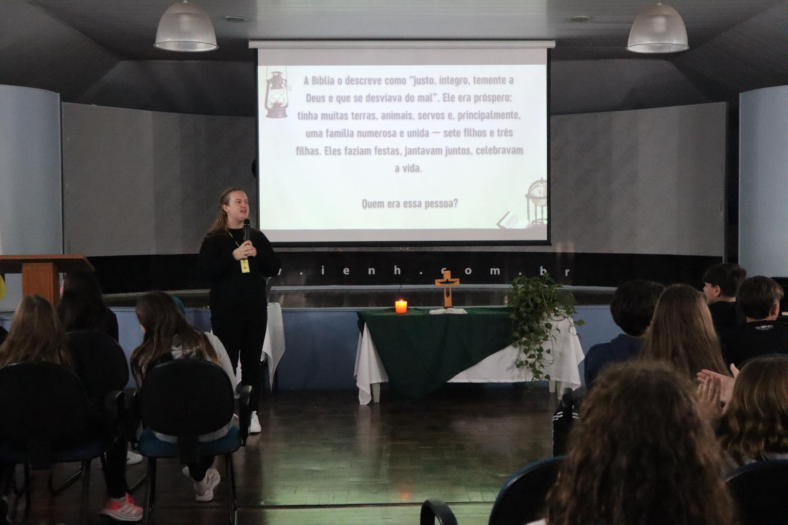 Meditação sobre a amizade encerra semestre letivo nas Unidades da IENH