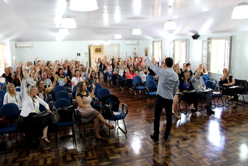 Momentos de capacitação no retorno dos Professores da IENH