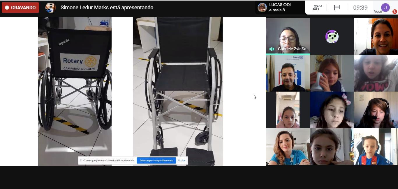 Monitores Ecológicos doam cadeira de rodas a partir do recolhimento de lacres de alumínio Monitores Ecológicos doam cadeira de rodas a partir do recolhimento de lacres de alumínio