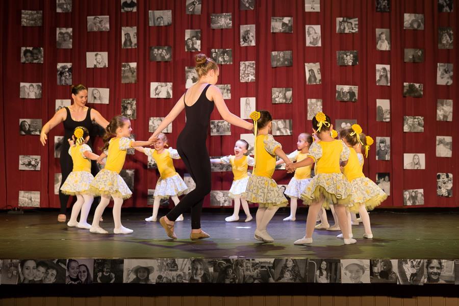 Mostra de Dança IENH reúne alunos e familiares na Fundação Evangélica