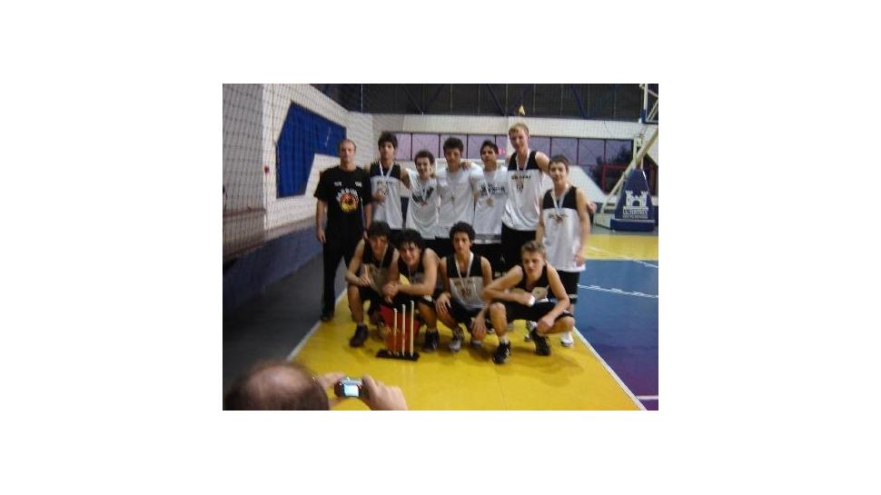 Equipe de Basquete Infanto Masculina vence competição e tem atletas convocados para Seleção Gaúcha