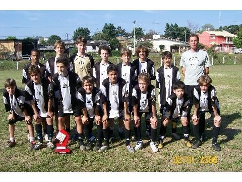 Equipe de Futebol Infantil Masculina da IENH é Campeã Municipal dos Jogos Guri Bom de Bola