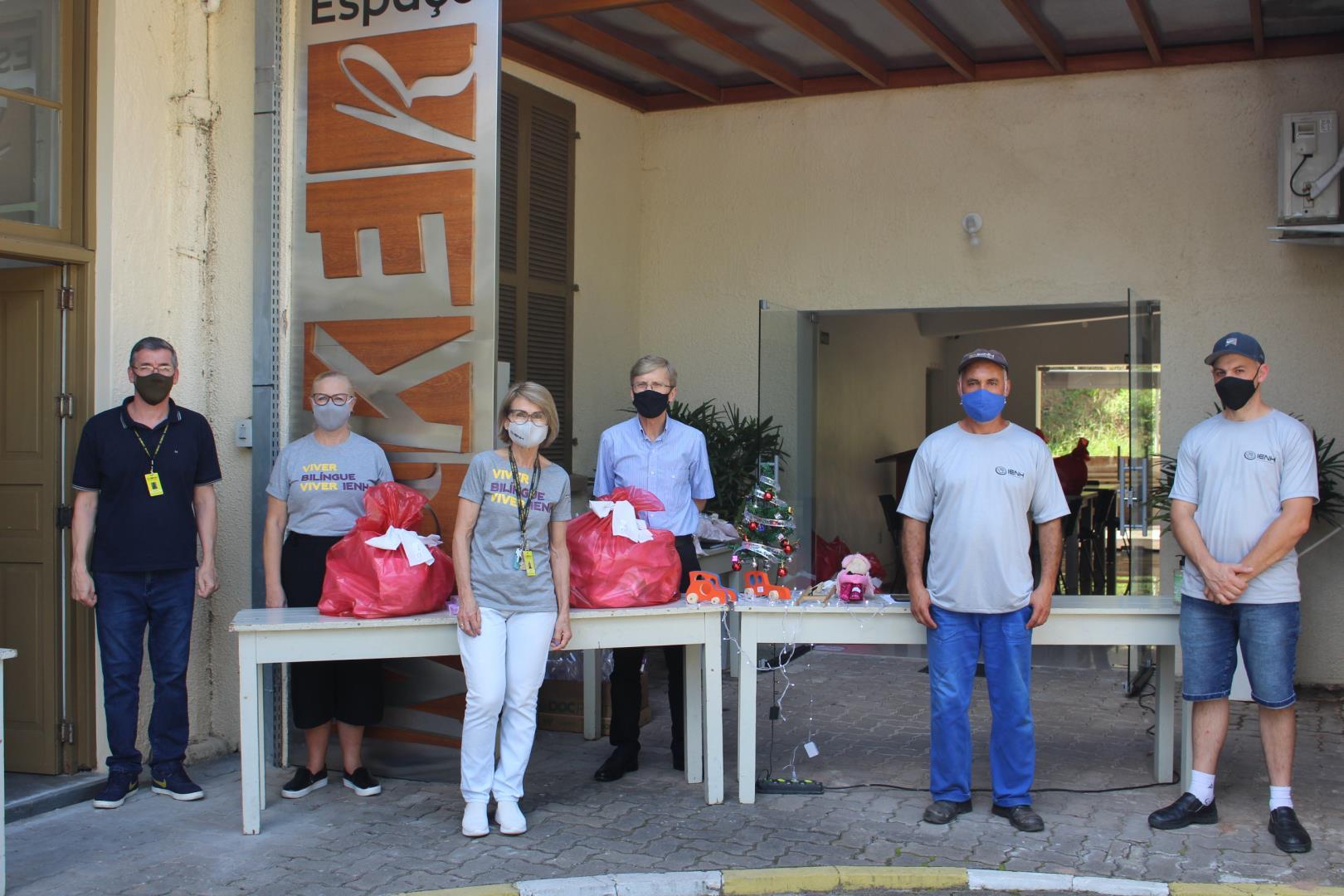 Natal Solidário ocorre em formato de drive thru