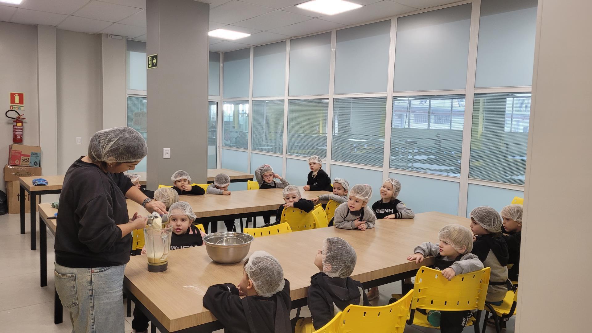 Níveis 4 mantém rotina de Cooking Class na Unidade Oswaldo Cruz