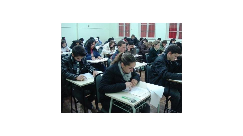 Prova de seleção para Bolsas de Estudo dos Cursos Técnicos Prova de seleção para Bolsas de Estudo dos Cursos Técnicos