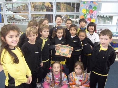 Educação Infantil produz livro em Inglês sobre os sentimentos