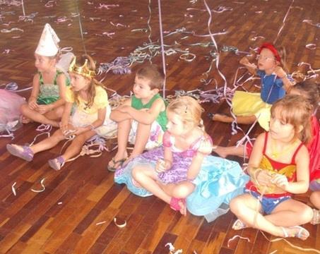 Kindergarten 4A participa de atividades especiais