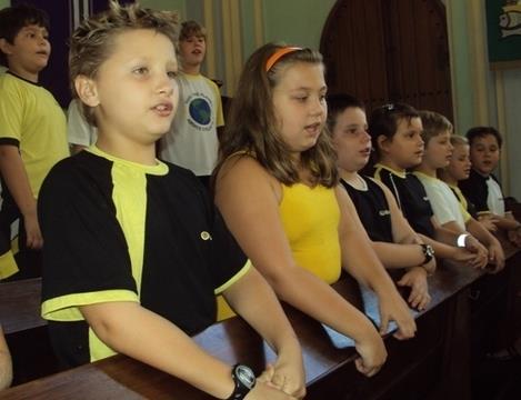 Estudantes organizam Culto sobre os cuidados com o planeta Terra
