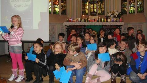 Estudantes participam de Culto