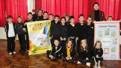 Alunos da Unidade Oswaldo Cruz conhecem escritora