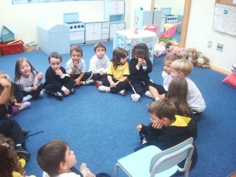 Alunos da Educação Infantil do Pindorama exploram os cinco sentidos