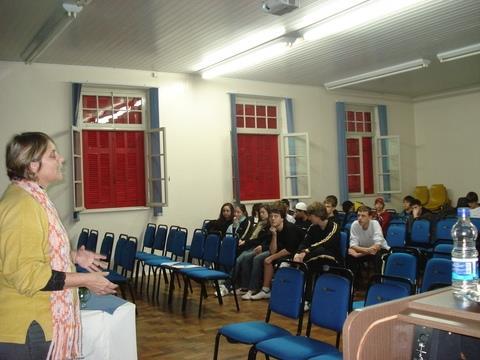 Projeto Gastronomia promove palestra sobre etiqueta à mesa