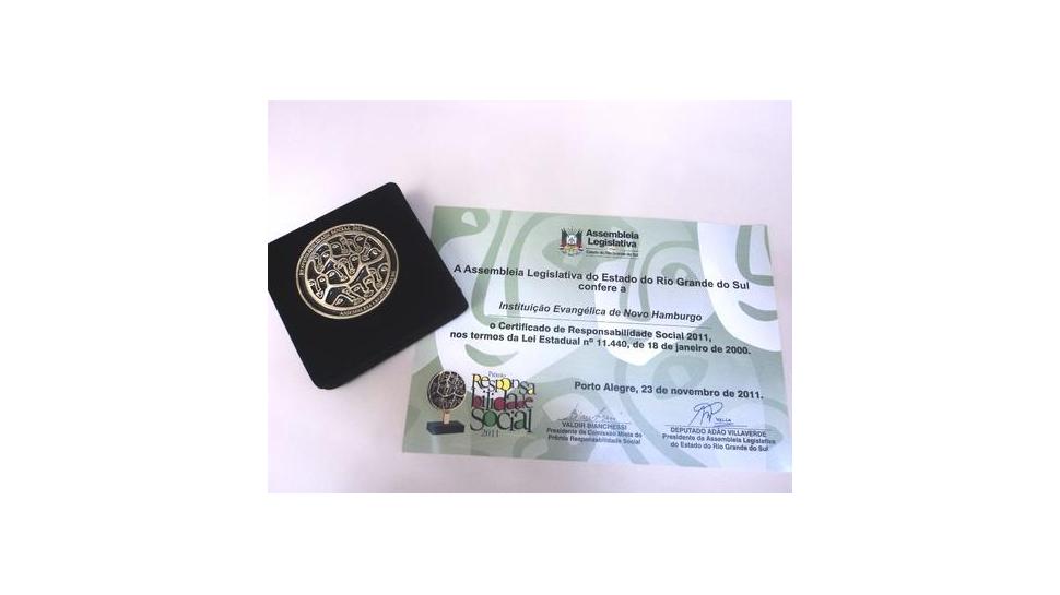 IENH recebe certificado de Responsabilidade Social IENH recebe certificado de Responsabilidade Social