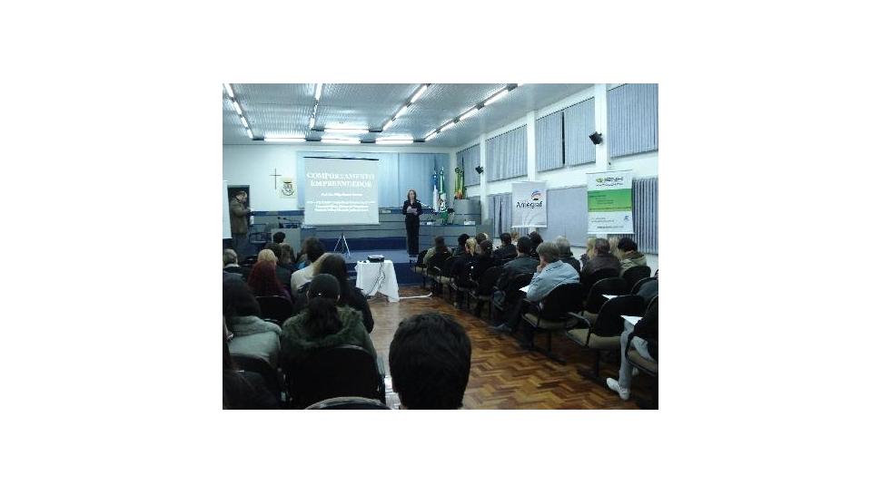 IENH participa do evento Trocando Ideias da ACI