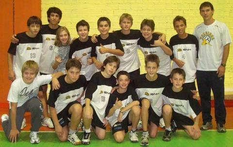 Equipe de Voleibol Mirim Masculino da IENH vence o Campeonato Intercolegial