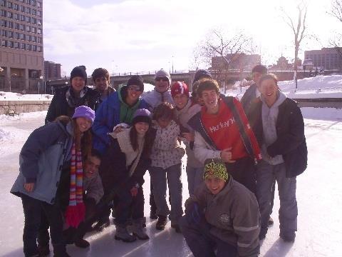 Alunos da IENH contam experiências do Intercâmbio para o Canadá