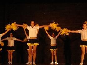 Grupo de Dança da IENH apresenta espetáculo de encerramento do ano