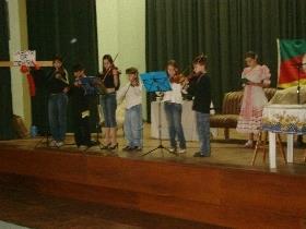 Pindorama celebra Semana Farroupilha com Hora Cívica