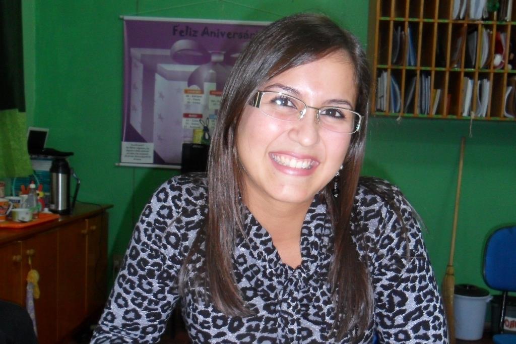 Ex-aluna da IENH foi a primeira colocada do Concurso de Novo Hamburgo Ex-aluna da IENH foi a primeira colocada do Concurso de Novo Hamburgo