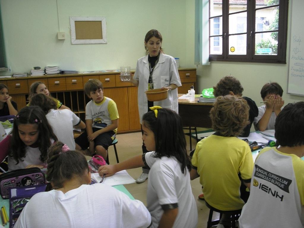 Estudos sobre o solo no Laboratório de Ciências