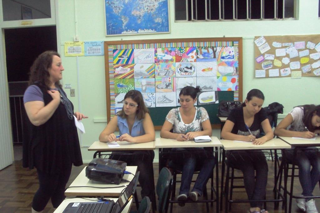 Atividade Complementar capacita para os Projetos Sociais Atividade Complementar capacita para os Projetos Sociais