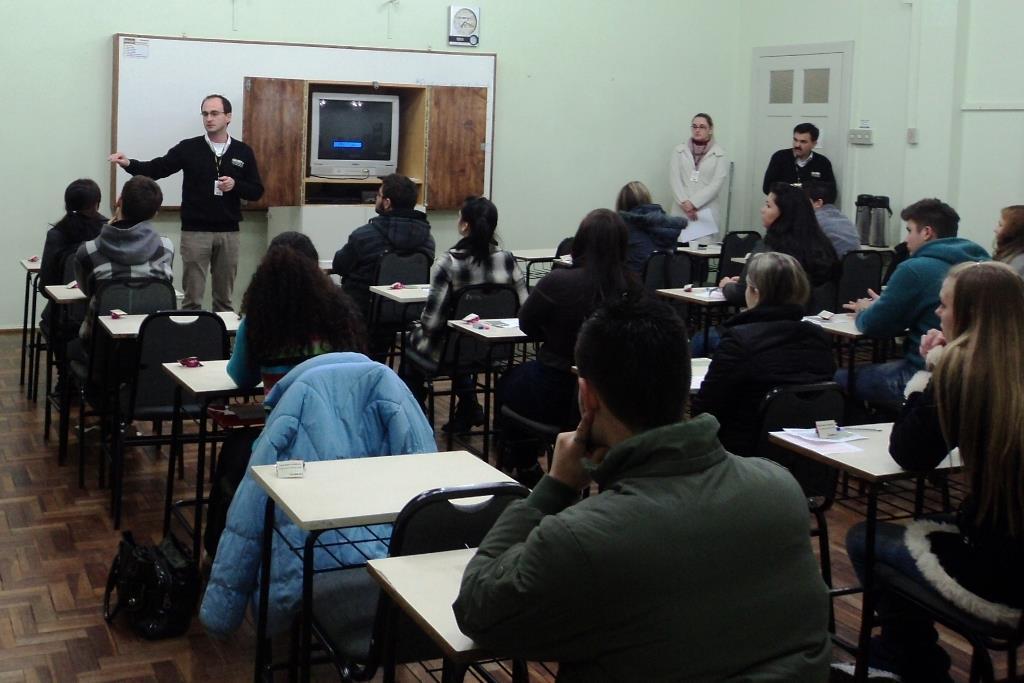 Prova de seleção para Bolsas de Estudo Prova de seleção para Bolsas de Estudo