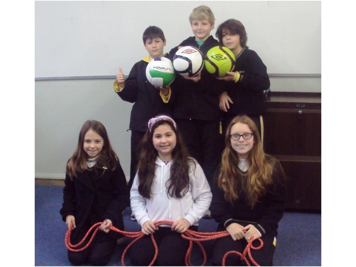 Grêmio Estudantil da Unidade Oswaldo Cruz adquire novos materiais recreativos