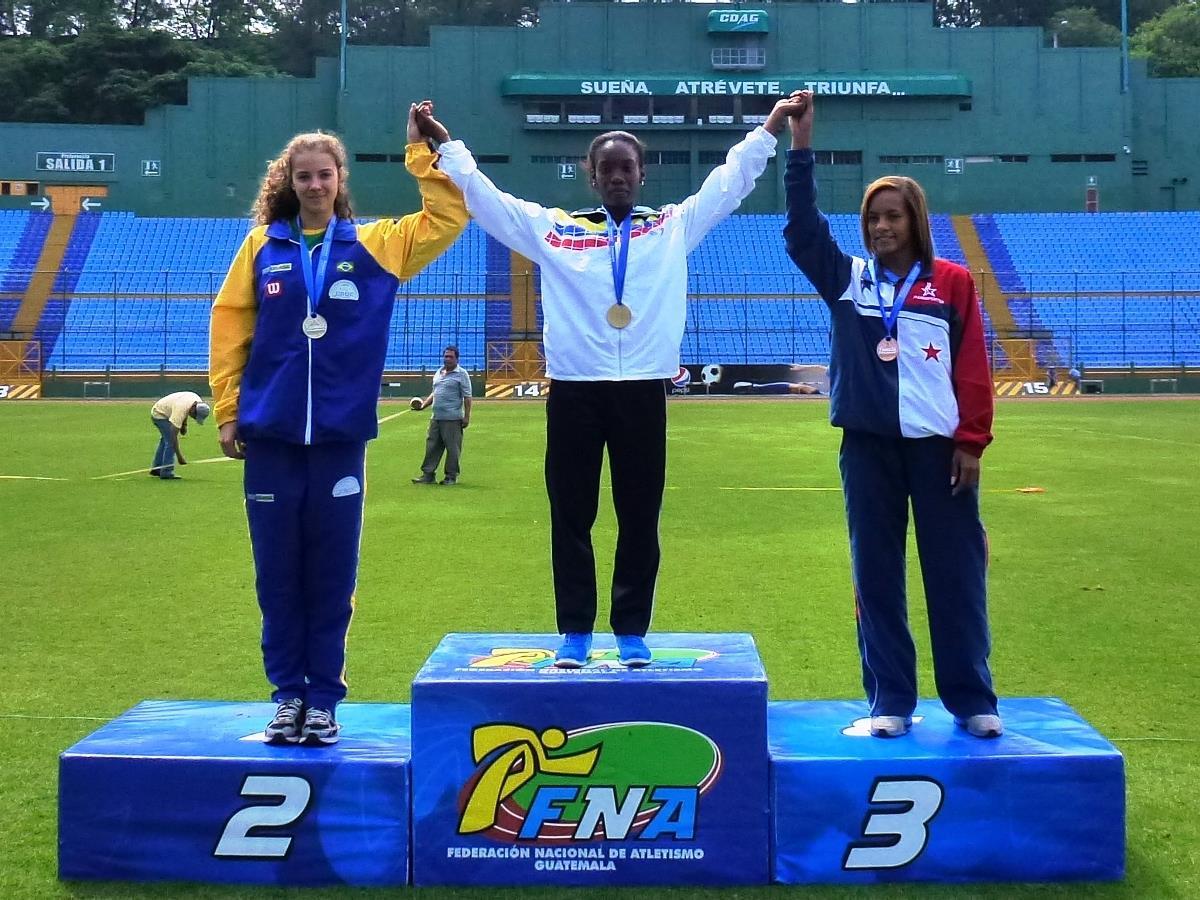 Atletismo da IENH em destaque