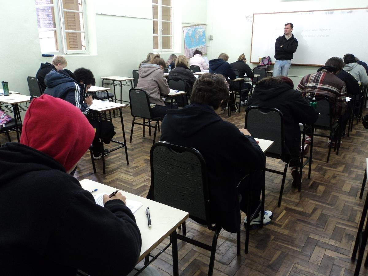 Semana ENEM prepara estudantes para a prova em novembro